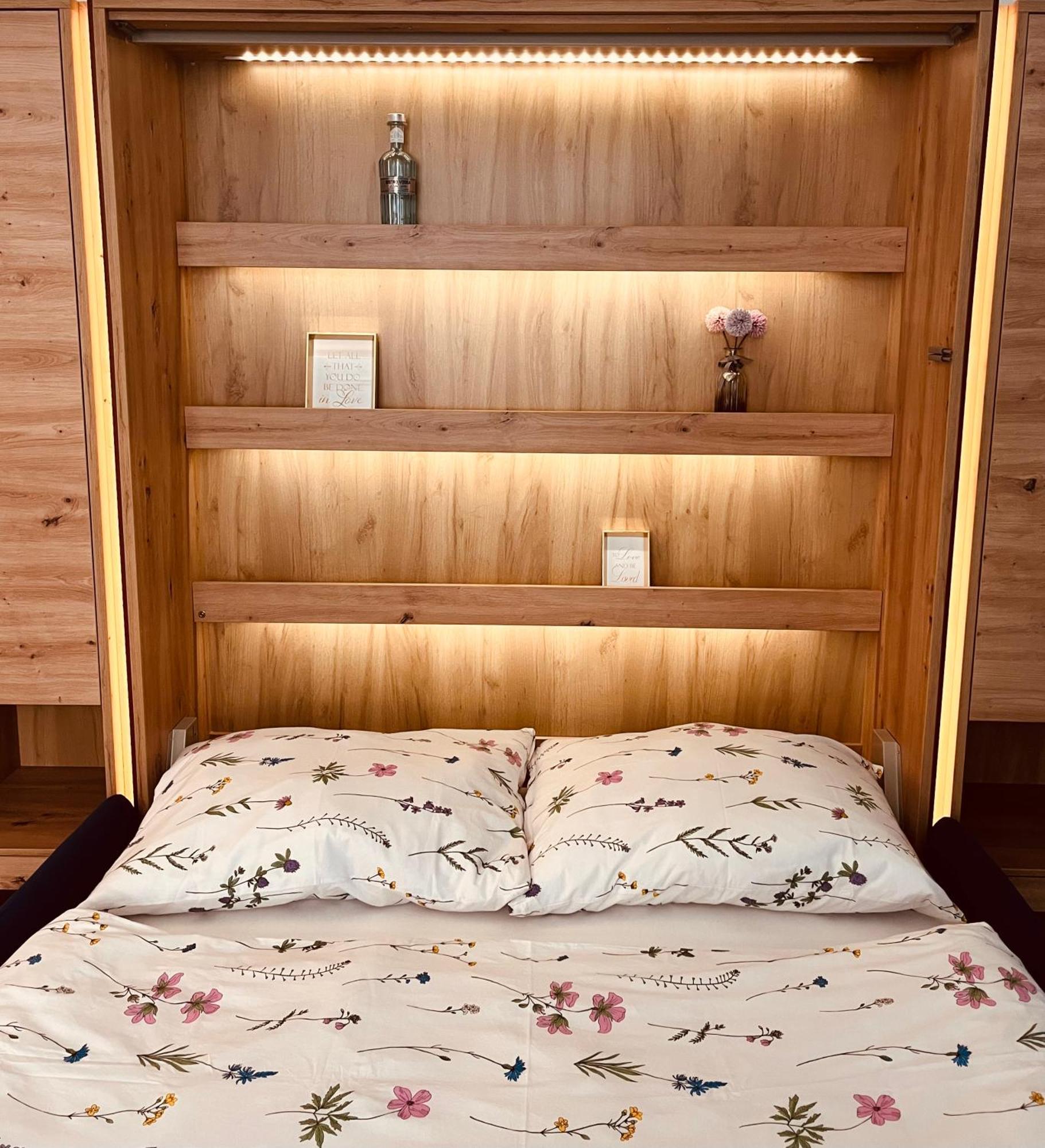 Modern Na Hluboke In - Ideal For 4 * Prague